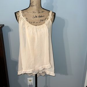 Flora size medium intimate top